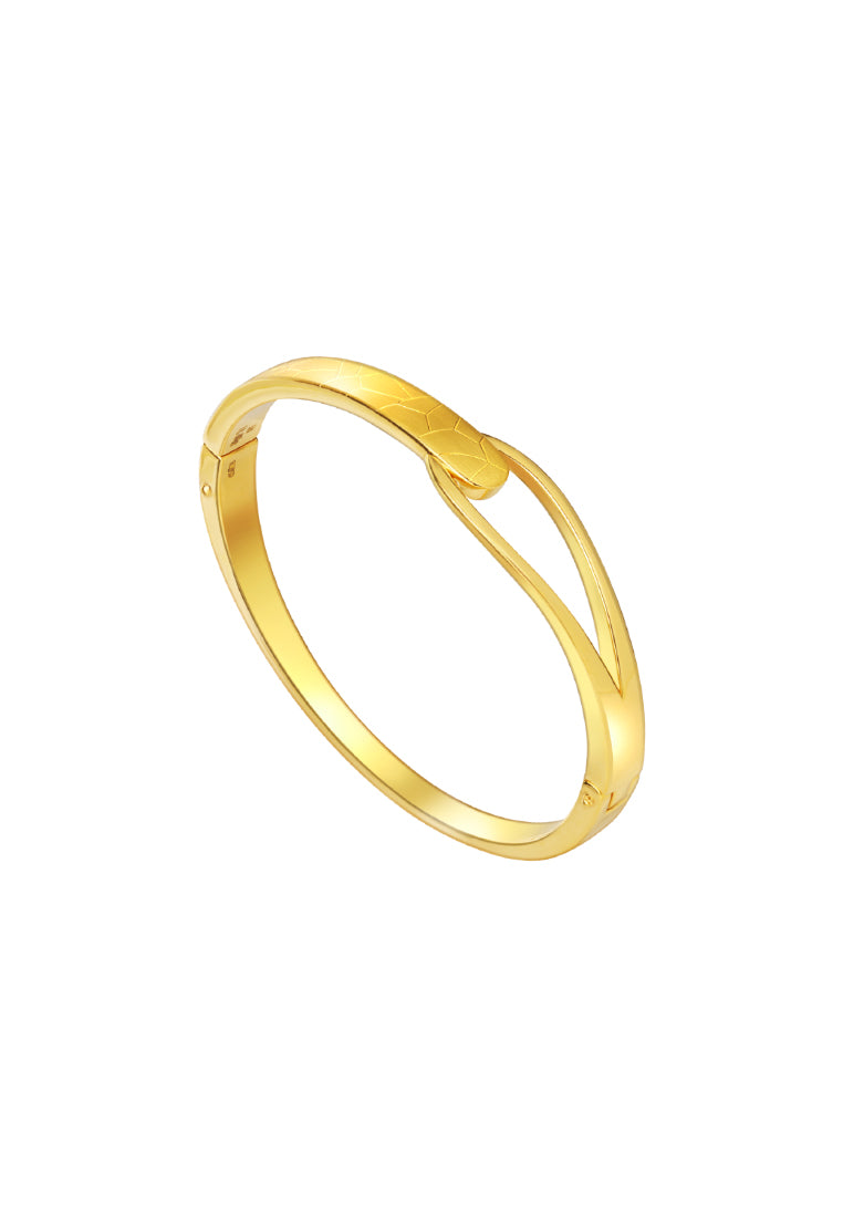 TOMEI Interlock Patterned Bangle, Yellow Gold 999 (5D)