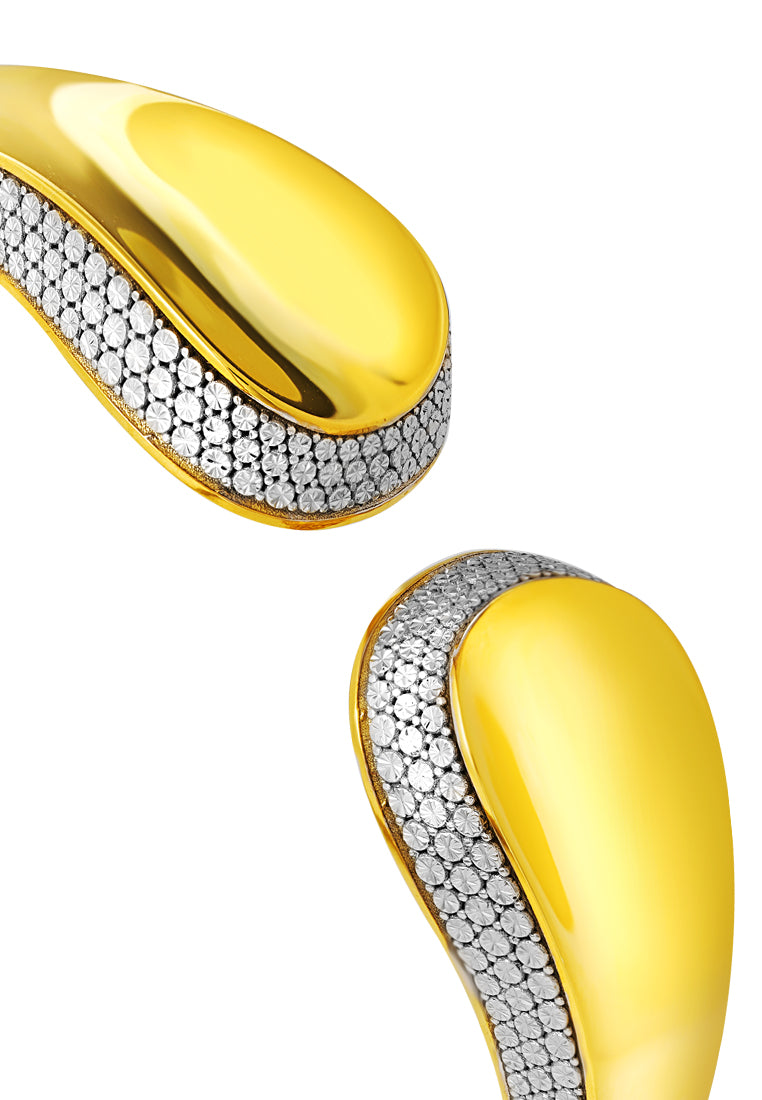 TOMEI Diamond Cut Collection Open Bangle, Yellow Gold 916