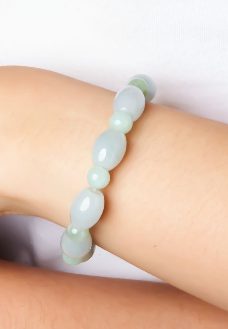 Tomei Palace Grace Soft Green Natural Jade Bracelet