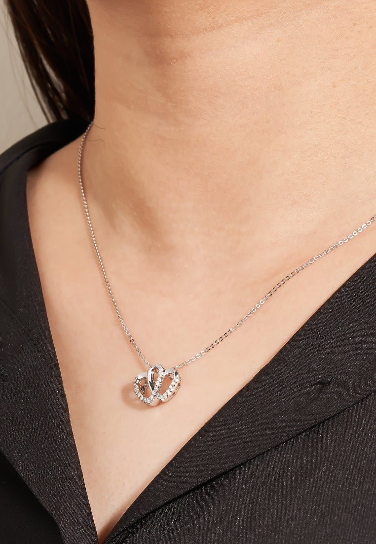 TOMEI Dwi-Heart Diamond Pendant Set, White Gold 585