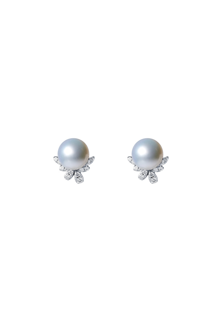 TOMEI Pearl With Diamond Earrings, White Gold 750