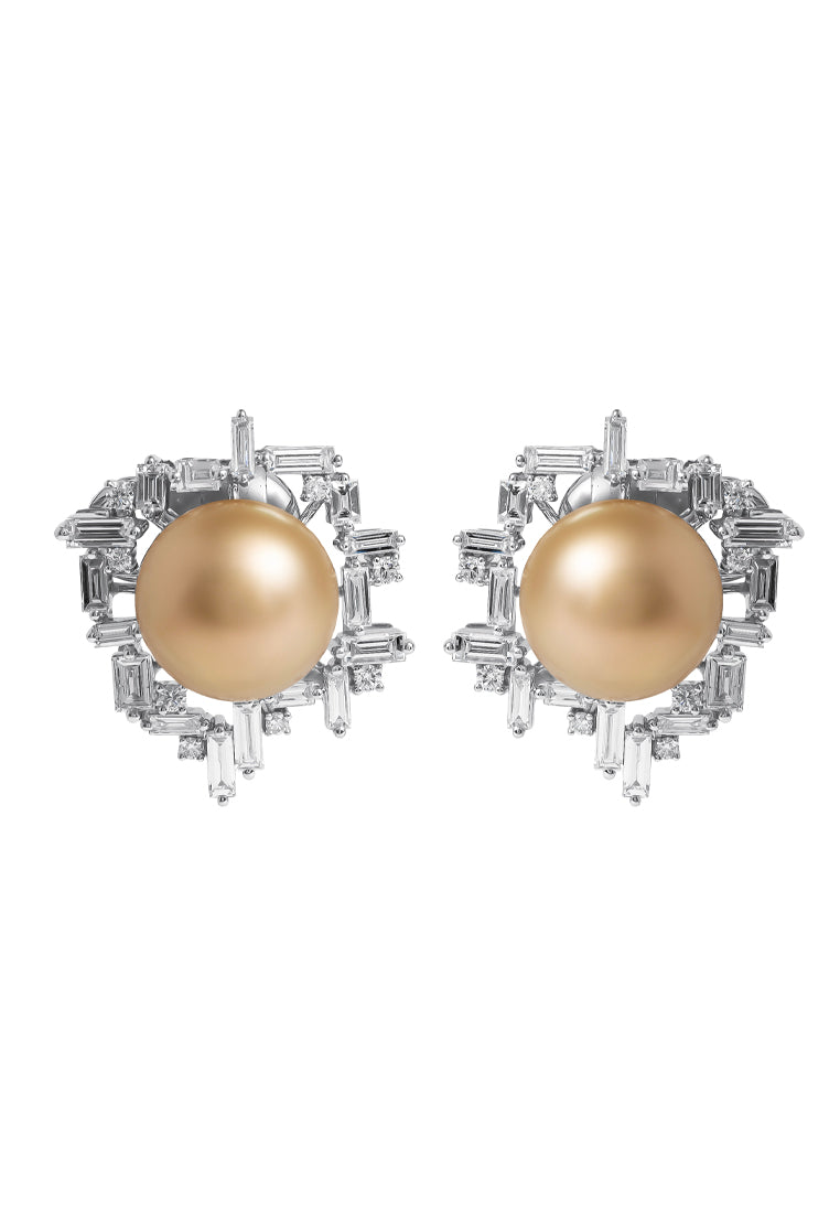 TOMEI Luminous Pearl Earrings, Yellow Gold 750