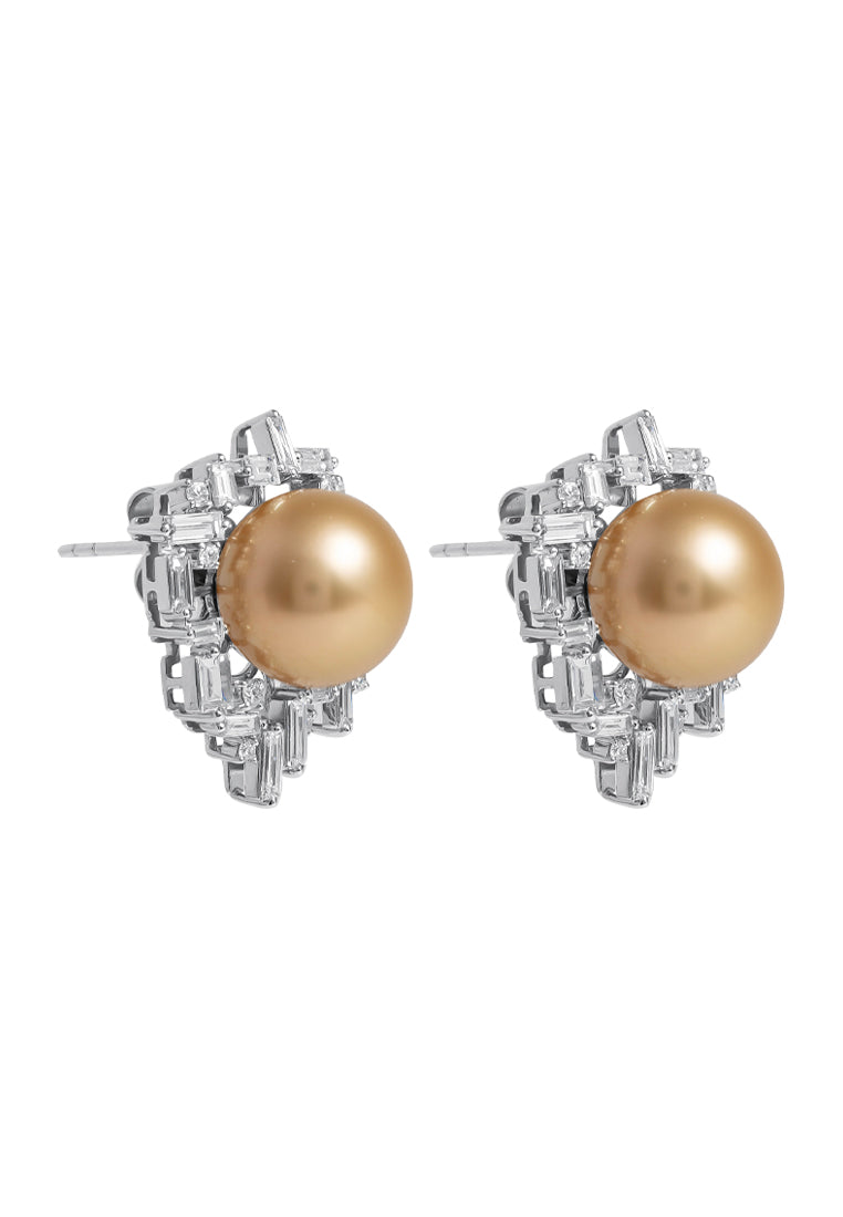 TOMEI Luminous Pearl Earrings, Yellow Gold 750