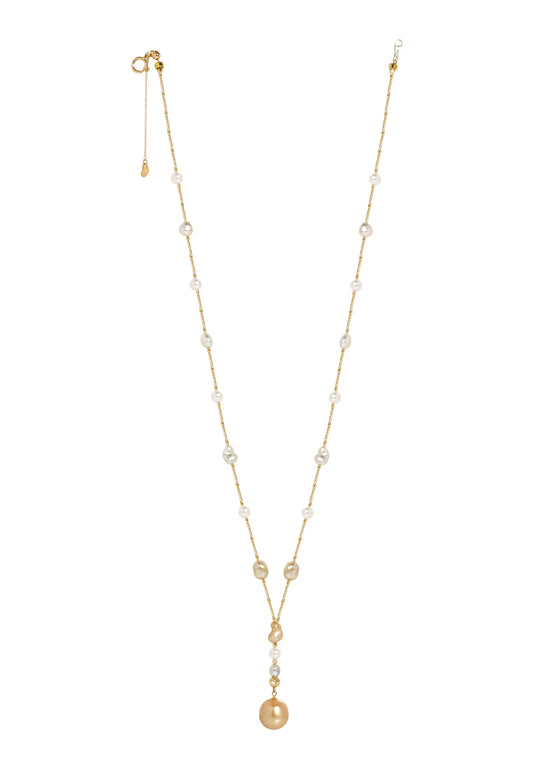 TOMEI Luminous Akoya Pearl Necklace, Yellow Gold 750