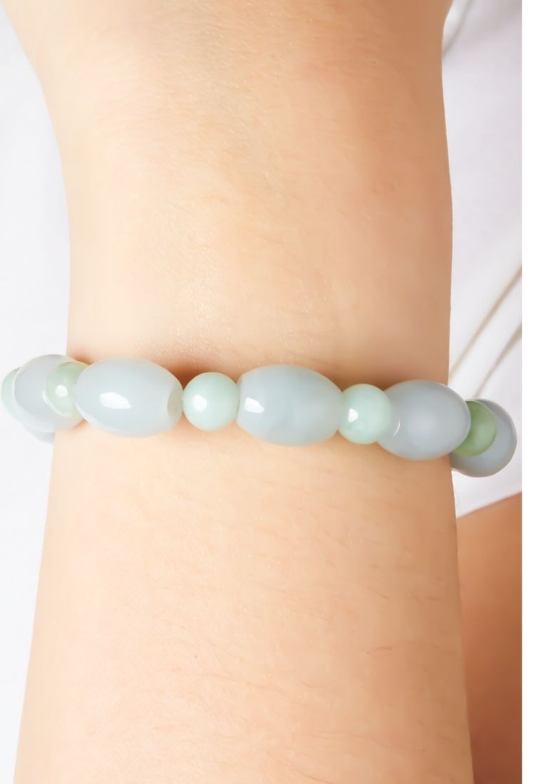 Tomei Palace Grace Soft Green Natural Jade Bracelet