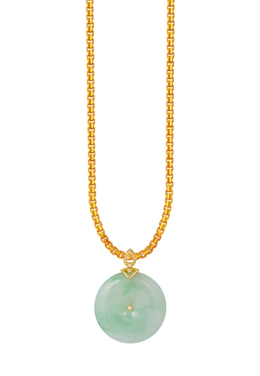 TOMEI Jadeite Pendant, Yellow Gold 750