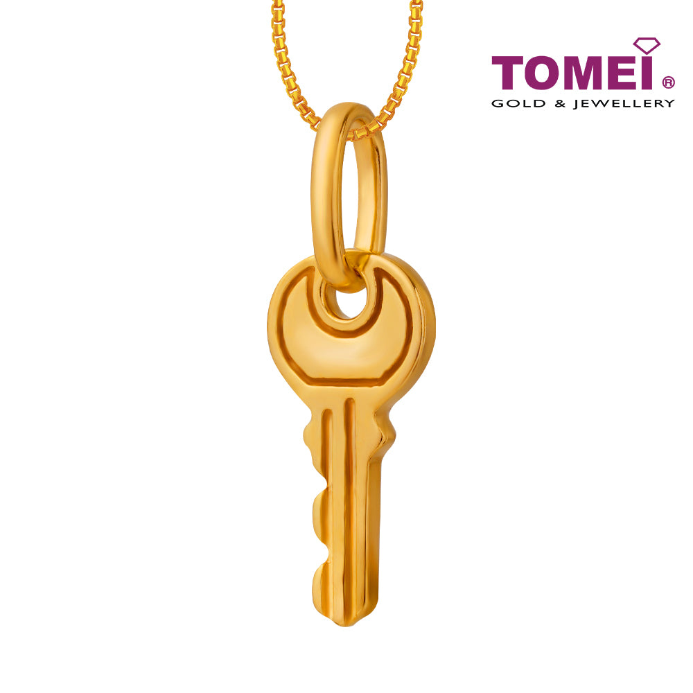 TOMEI Key to Happiness Pendant, Yellow Gold 916