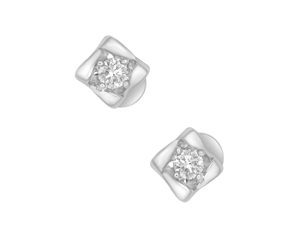 Tomei White Gold 375 (9K) "Lucky in My Life" Diamond Earrings (E1437)