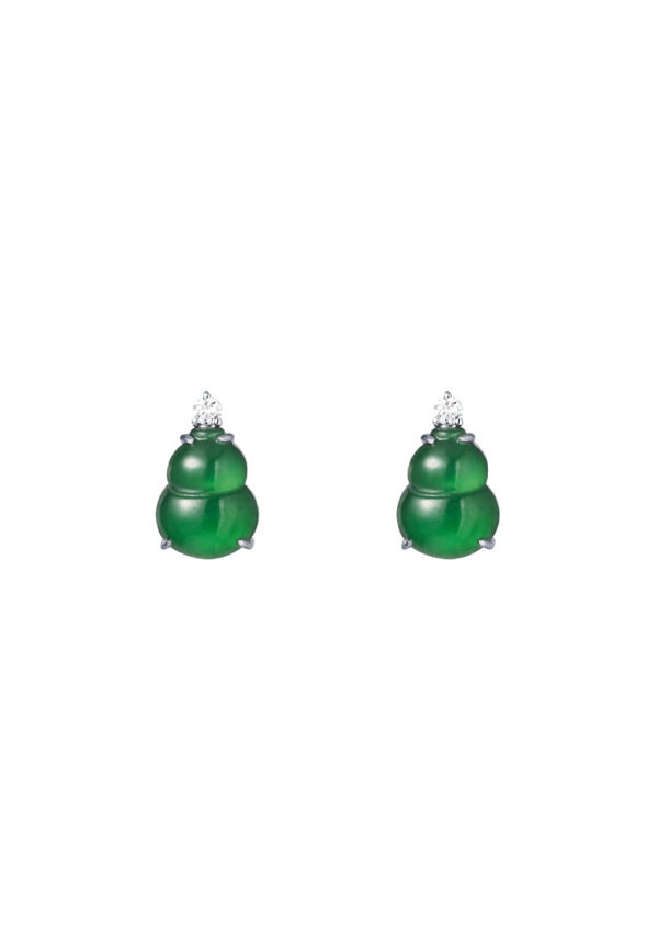 2024081608080429050e2060157c198179597472c4fbbd TOMEI Mini Gourd Jade Earrings, White Gold 750