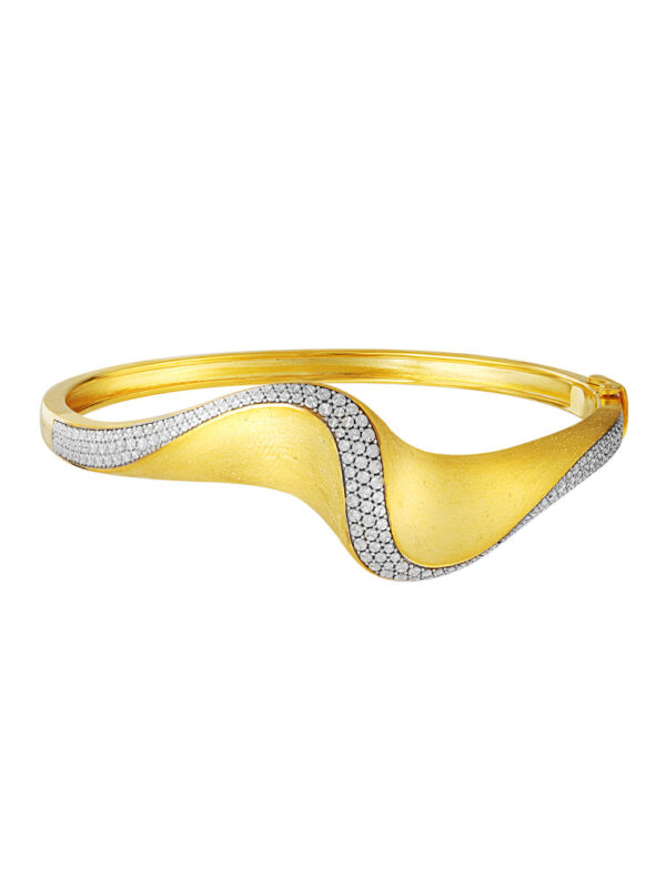 762x1100_0016_DC-YG1656B-SA-2C_2 TOMEI Diamond Cut Collection Curvy Bangle, Yellow Gold 916