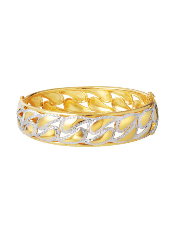 762x1100copy_0040_Sony_19687_c6a0e07b-3785-44c0-b540-b3d7af529bcd TOMEI Dual-Tone Line Patterned Bangle, Yellow Gold 916