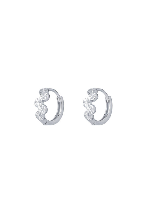 Untitled-1_0025_Curves1_7a79ce22-3d77-4178-a6b9-1096e33fb92e TOMEI Wavy Loop Earrings, White Gold 585