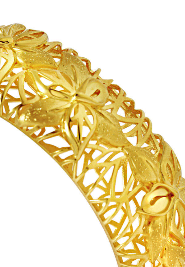TOMEI Sri Puteri Collection Bangle, Yellow Gold 916